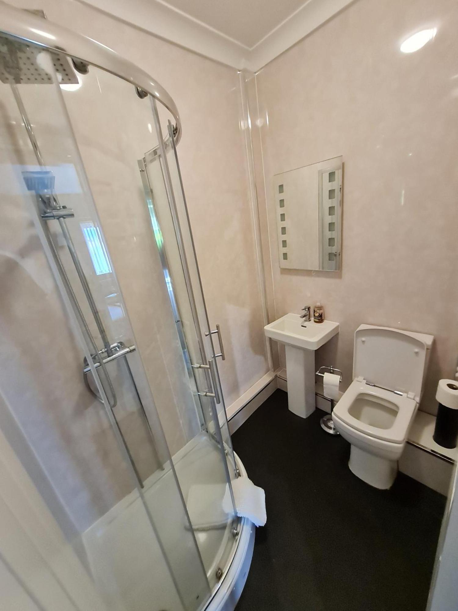 The Mayfair Lodge & Family Suite Хартлпул Номер фото